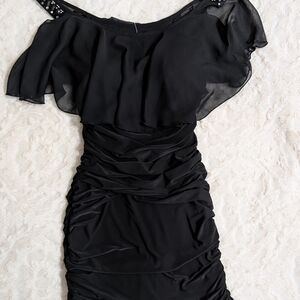 Black Bodycon Elegant Off-Shoulder Dress Size small